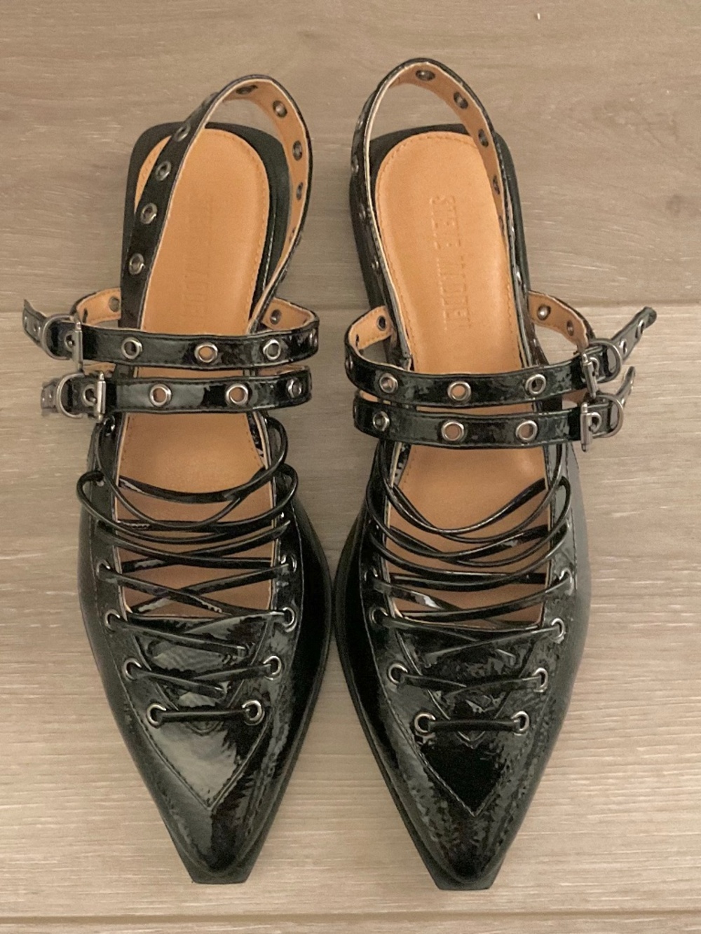 STEVE MADDEN Galanti Slingback Pointed Toe Flat in Glossy Black Size 9
